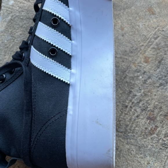 Adidas Nizza Platform Mid, black w/ white stripes - Picture 11 of 12
